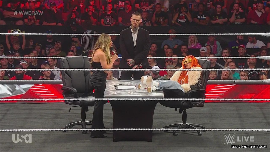 WWE_Monday_Night_Raw_2023_05_22_720p_HDTV_x264-NWCHD_mp4_005186302.jpg