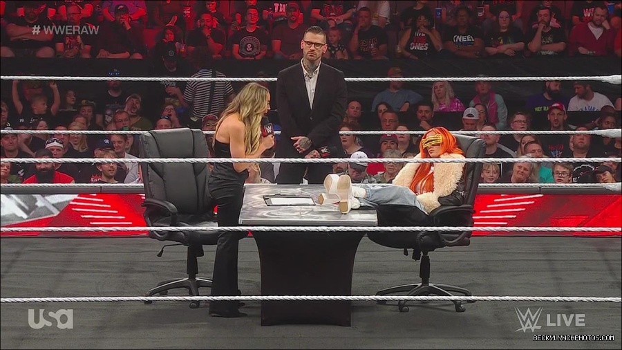 WWE_Monday_Night_Raw_2023_05_22_720p_HDTV_x264-NWCHD_mp4_005186702.jpg