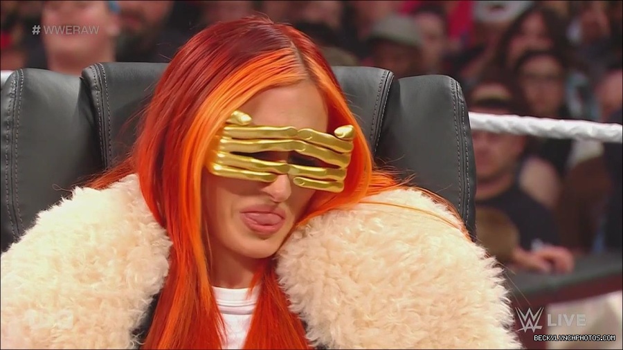 WWE_Monday_Night_Raw_2023_05_22_720p_HDTV_x264-NWCHD_mp4_005197513.jpg