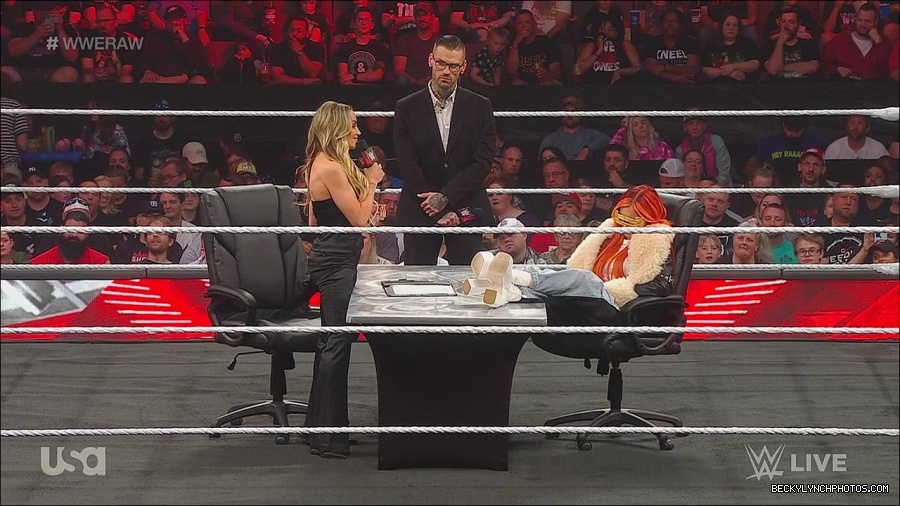 WWE_Monday_Night_Raw_2023_05_22_720p_HDTV_x264-NWCHD_mp4_005217132.jpg