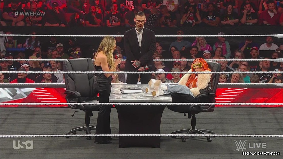 WWE_Monday_Night_Raw_2023_05_22_720p_HDTV_x264-NWCHD_mp4_005222338.jpg