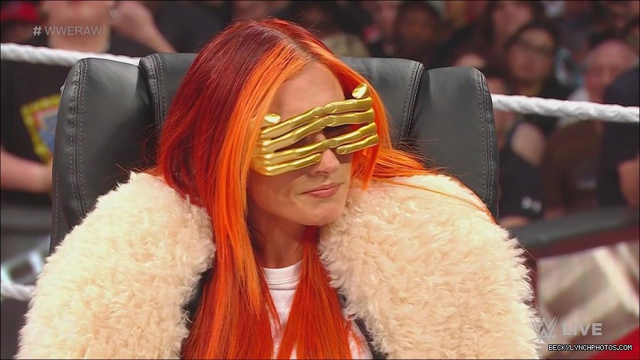 WWE_Monday_Night_Raw_2023_05_22_720p_HDTV_x264-NWCHD_mp4_005228744.jpg