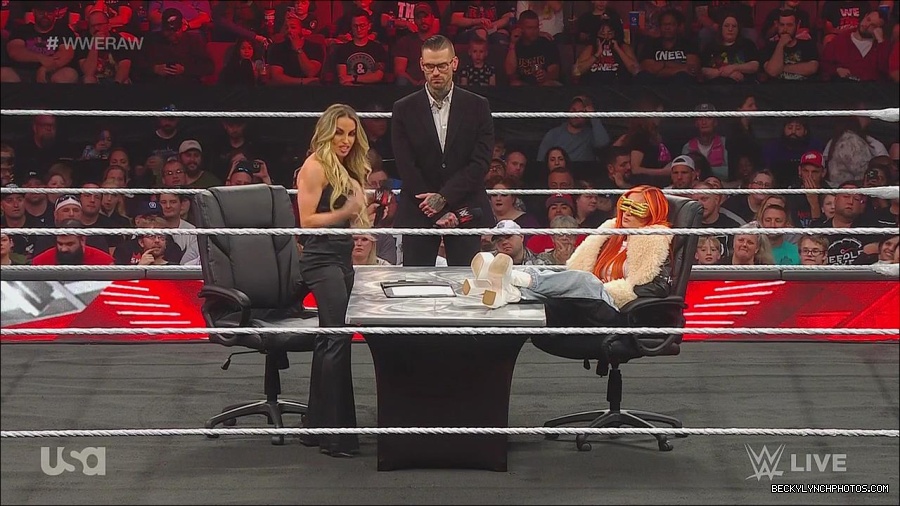 WWE_Monday_Night_Raw_2023_05_22_720p_HDTV_x264-NWCHD_mp4_005266382.jpg