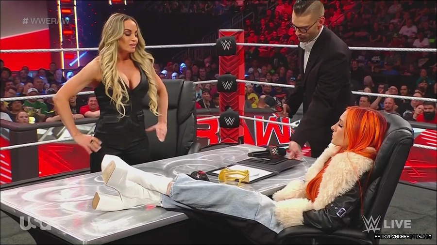 WWE_Monday_Night_Raw_2023_05_22_720p_HDTV_x264-NWCHD_mp4_005293208.jpg