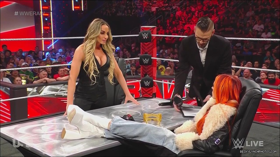 WWE_Monday_Night_Raw_2023_05_22_720p_HDTV_x264-NWCHD_mp4_005295210.jpg