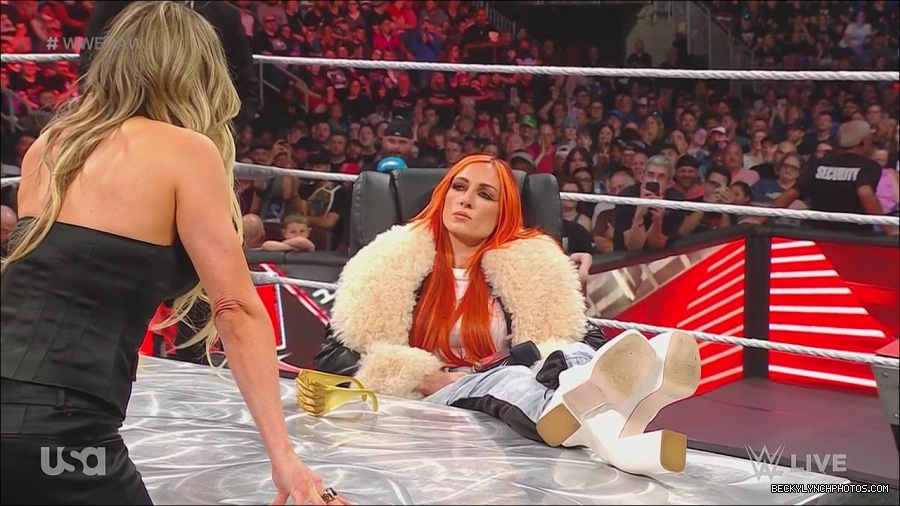 WWE_Monday_Night_Raw_2023_05_22_720p_HDTV_x264-NWCHD_mp4_005300015.jpg