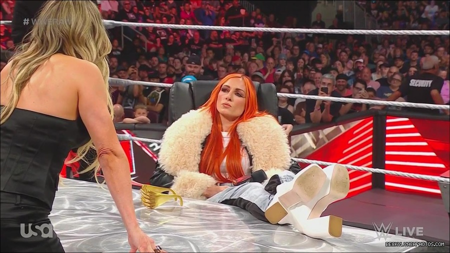 WWE_Monday_Night_Raw_2023_05_22_720p_HDTV_x264-NWCHD_mp4_005300416.jpg