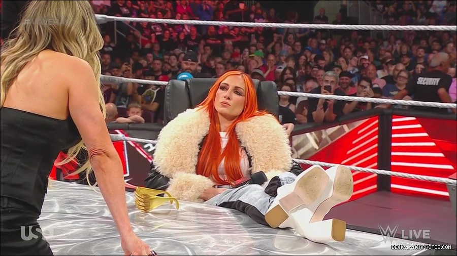 WWE_Monday_Night_Raw_2023_05_22_720p_HDTV_x264-NWCHD_mp4_005300816.jpg