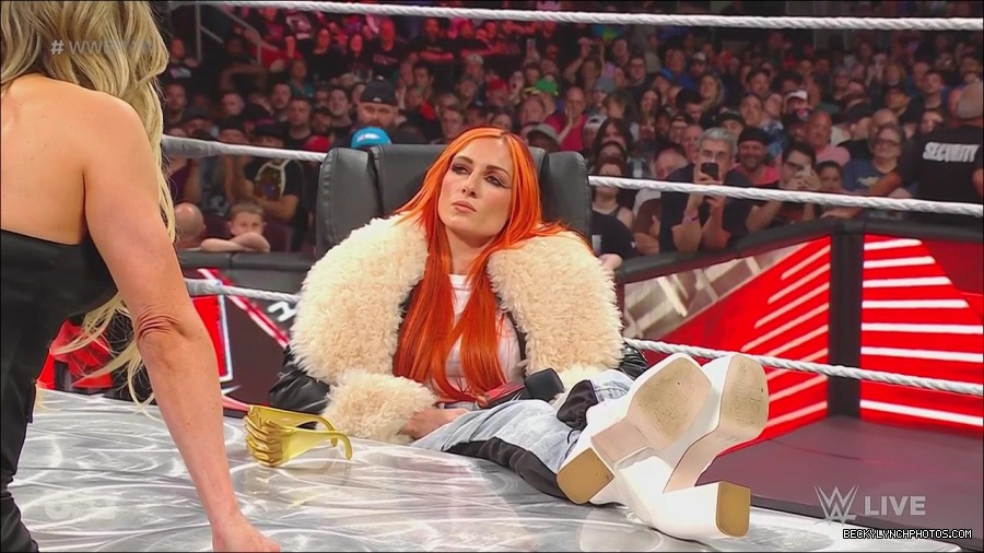 WWE_Monday_Night_Raw_2023_05_22_720p_HDTV_x264-NWCHD_mp4_005302017.jpg