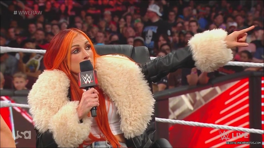 WWE_Monday_Night_Raw_2023_05_22_720p_HDTV_x264-NWCHD_mp4_005350866.jpg