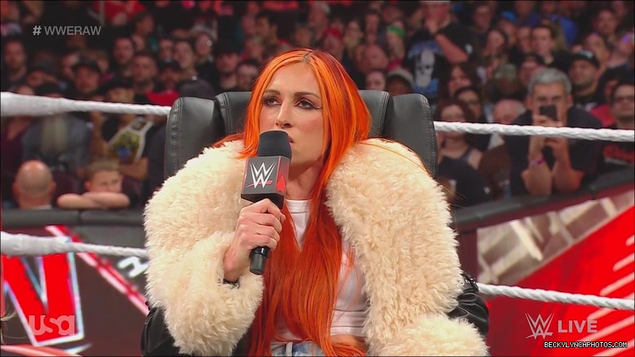 WWE_Monday_Night_Raw_2023_05_22_720p_HDTV_x264-NWCHD_mp4_005361443.jpg