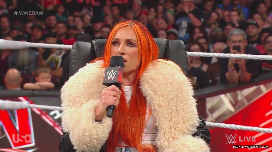 WWE_Monday_Night_Raw_2023_05_22_720p_HDTV_x264-NWCHD_mp4_005361844.jpg