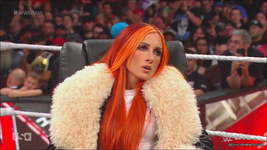 WWE_Monday_Night_Raw_2023_05_22_720p_HDTV_x264-NWCHD_mp4_005369051.jpg
