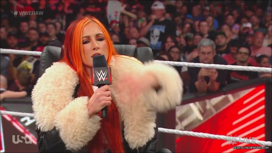 WWE_Monday_Night_Raw_2023_05_22_720p_HDTV_x264-NWCHD_mp4_005372654.jpg