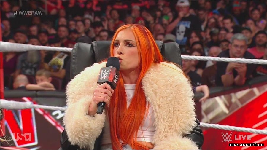 WWE_Monday_Night_Raw_2023_05_22_720p_HDTV_x264-NWCHD_mp4_005381063.jpg