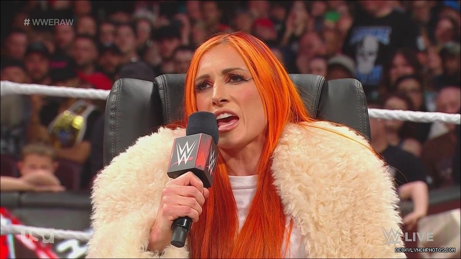 WWE_Monday_Night_Raw_2023_05_22_720p_HDTV_x264-NWCHD_mp4_005385067.jpg