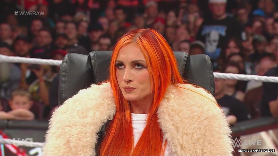 WWE_Monday_Night_Raw_2023_05_22_720p_HDTV_x264-NWCHD_mp4_005403886.jpg
