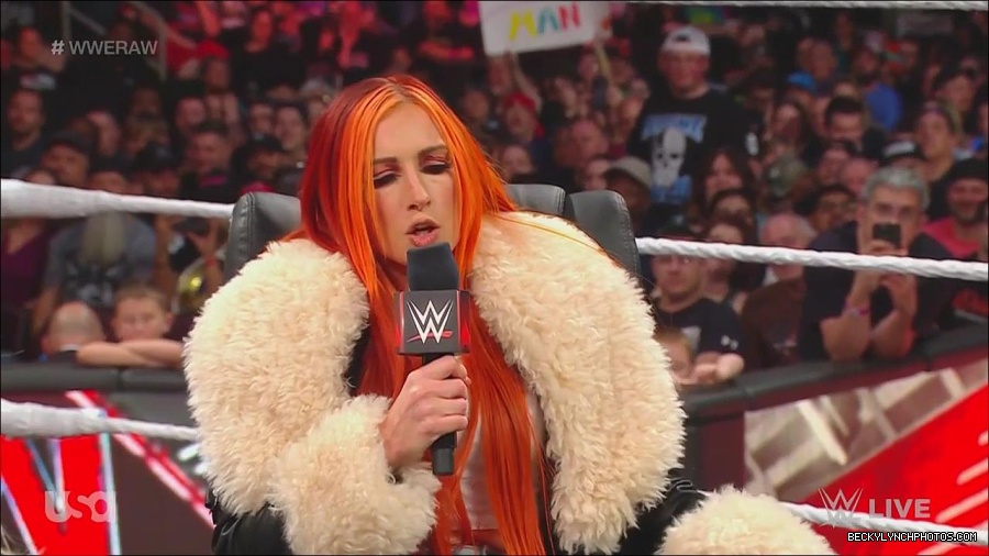 WWE_Monday_Night_Raw_2023_05_22_720p_HDTV_x264-NWCHD_mp4_005410692.jpg