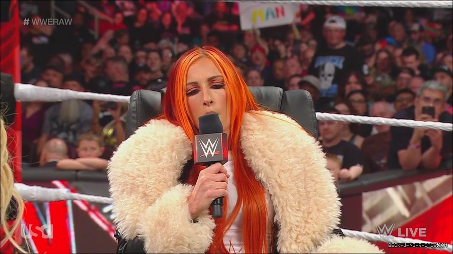WWE_Monday_Night_Raw_2023_05_22_720p_HDTV_x264-NWCHD_mp4_005413495.jpg