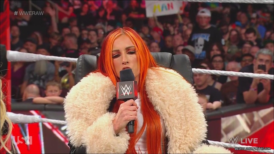 WWE_Monday_Night_Raw_2023_05_22_720p_HDTV_x264-NWCHD_mp4_005413896.jpg
