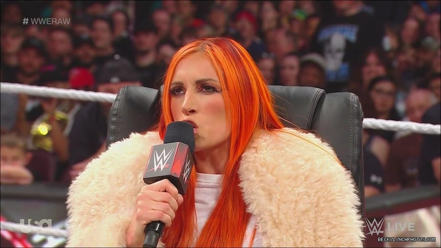 WWE_Monday_Night_Raw_2023_05_22_720p_HDTV_x264-NWCHD_mp4_005452334.jpg