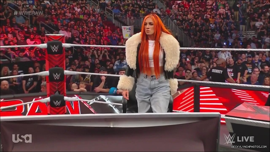 WWE_Monday_Night_Raw_2023_05_22_720p_HDTV_x264-NWCHD_mp4_005471553.jpg