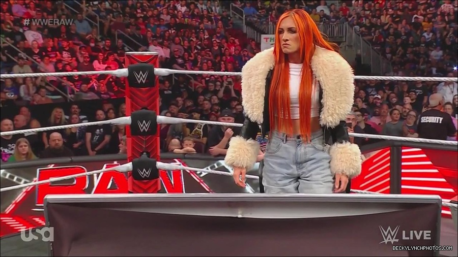 WWE_Monday_Night_Raw_2023_05_22_720p_HDTV_x264-NWCHD_mp4_005473155.jpg