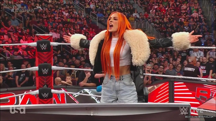 WWE_Monday_Night_Raw_2023_05_22_720p_HDTV_x264-NWCHD_mp4_005477559.jpg