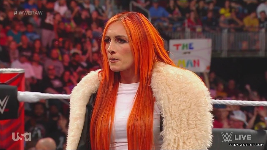 WWE_Monday_Night_Raw_2023_05_22_720p_HDTV_x264-NWCHD_mp4_005494776.jpg