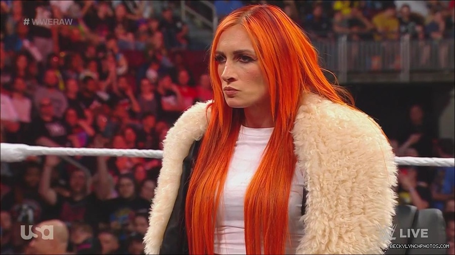 WWE_Monday_Night_Raw_2023_05_22_720p_HDTV_x264-NWCHD_mp4_005496378.jpg
