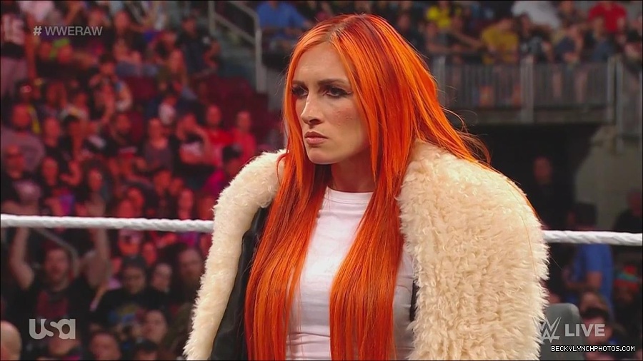 WWE_Monday_Night_Raw_2023_05_22_720p_HDTV_x264-NWCHD_mp4_005497179.jpg