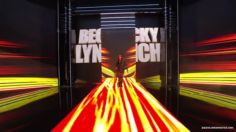 WWE_Wrestlemania_41_Sunday_Becky_Lyra_vs_Liv_Raquel5B28008154292025-06-05-18-30-245D.JPG
