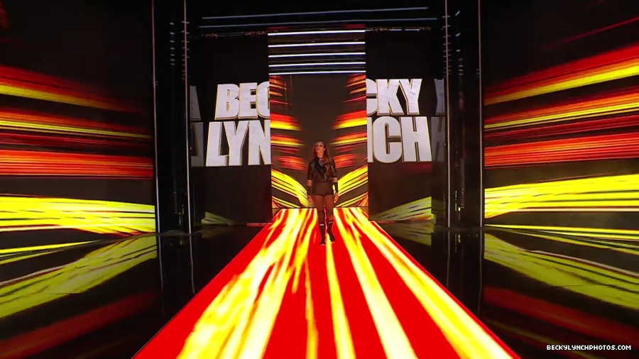 WWE_Wrestlemania_41_Sunday_Becky_Lyra_vs_Liv_Raquel5B28008167292025-06-05-18-30-245D.JPG