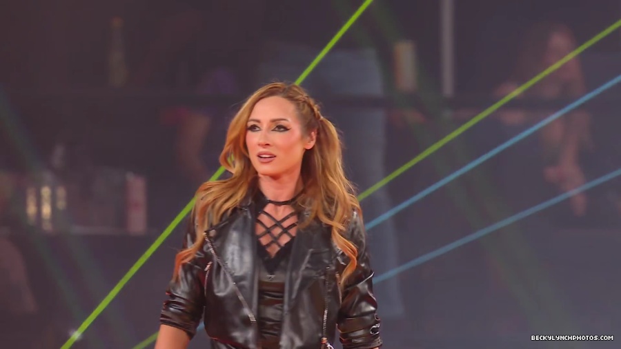 WWE_Wrestlemania_41_Sunday_Becky_Lyra_vs_Liv_Raquel5B28008959292025-06-05-18-30-505D.JPG