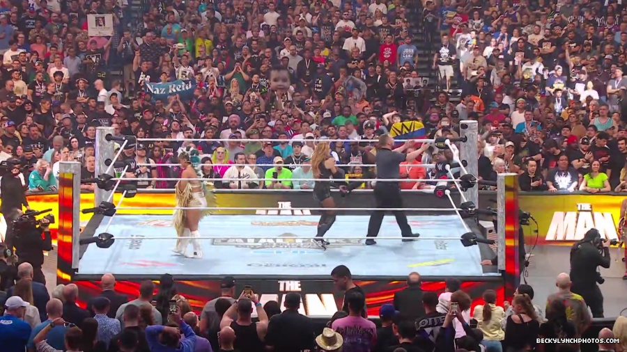 WWE_Wrestlemania_41_Sunday_Becky_Lyra_vs_Liv_Raquel5B28011888292025-06-05-18-35-485D.JPG