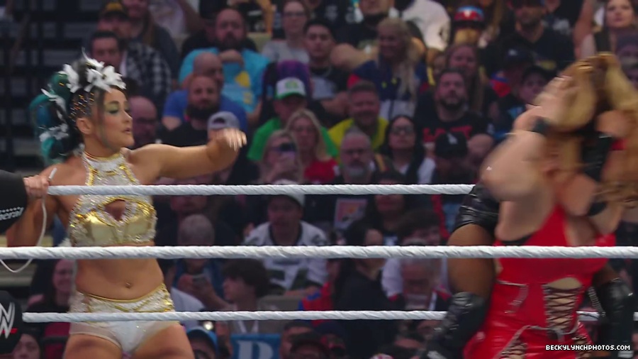 WWE_Wrestlemania_41_Sunday_Becky_Lyra_vs_Liv_Raquel5B28014947292025-06-05-18-41-295D.JPG