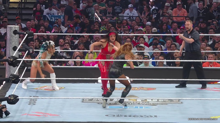 WWE_Wrestlemania_41_Sunday_Becky_Lyra_vs_Liv_Raquel5B28015088292025-06-05-18-41-335D.JPG