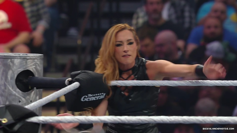 WWE_Wrestlemania_41_Sunday_Becky_Lyra_vs_Liv_Raquel5B28017020292025-06-05-18-48-495D.JPG