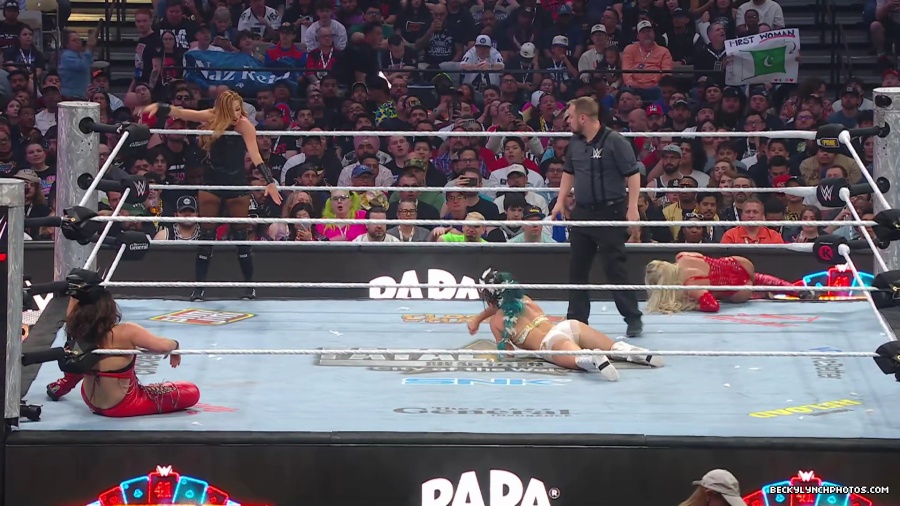 WWE_Wrestlemania_41_Sunday_Becky_Lyra_vs_Liv_Raquel5B28021873292025-06-05-18-51-315D.JPG