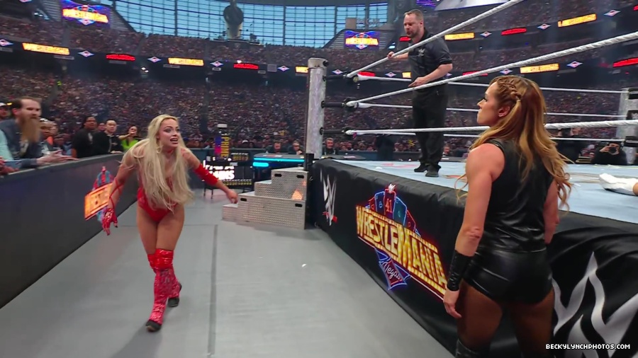 WWE_Wrestlemania_41_Sunday_Becky_Lyra_vs_Liv_Raquel5B28022099292025-06-05-18-51-395D.JPG