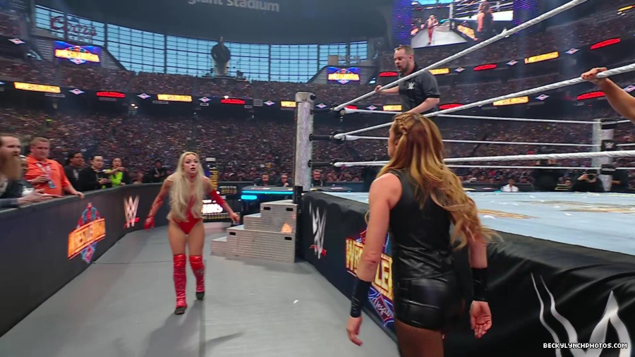 WWE_Wrestlemania_41_Sunday_Becky_Lyra_vs_Liv_Raquel5B28022165292025-06-05-18-51-415D.JPG