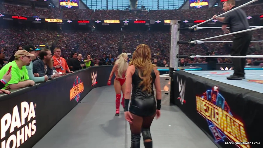 WWE_Wrestlemania_41_Sunday_Becky_Lyra_vs_Liv_Raquel5B28022194292025-06-05-18-51-425D.JPG