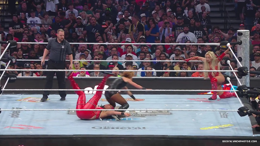 WWE_Wrestlemania_41_Sunday_Becky_Lyra_vs_Liv_Raquel5B28025239292025-06-05-18-53-385D.JPG