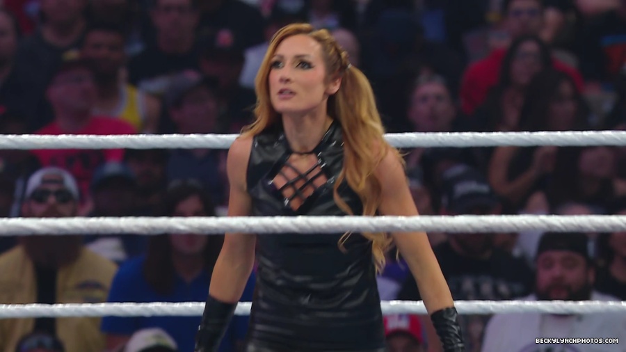 WWE_Wrestlemania_41_Sunday_Becky_Lyra_vs_Liv_Raquel5B28025533292025-06-05-18-53-485D.JPG