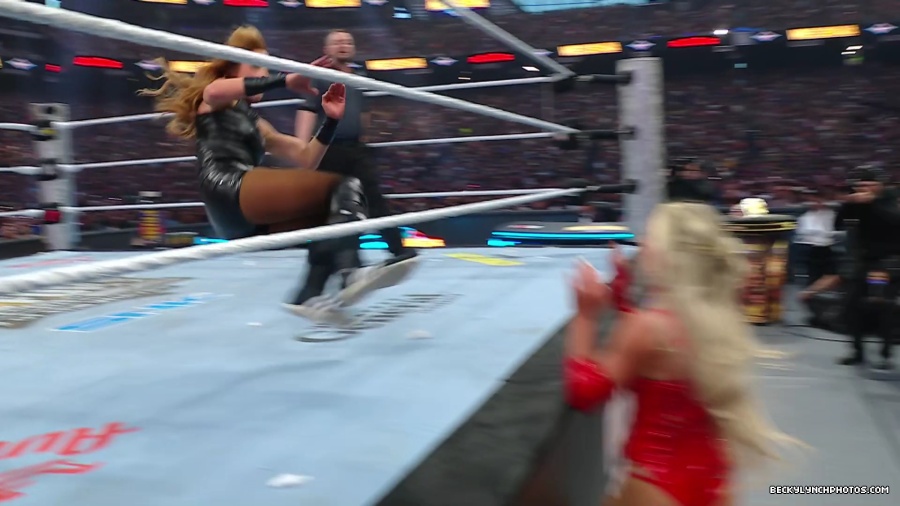 WWE_Wrestlemania_41_Sunday_Becky_Lyra_vs_Liv_Raquel5B28025812292025-06-05-18-53-575D.JPG