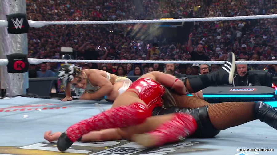 WWE_Wrestlemania_41_Sunday_Becky_Lyra_vs_Liv_Raquel5B28027693292025-06-05-18-55-005D.JPG