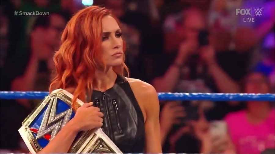 WWE_Friday_Night_SmackDown_2021_09_03_720p_HDTV_x264-NWCHD_mp4_001459359.jpg