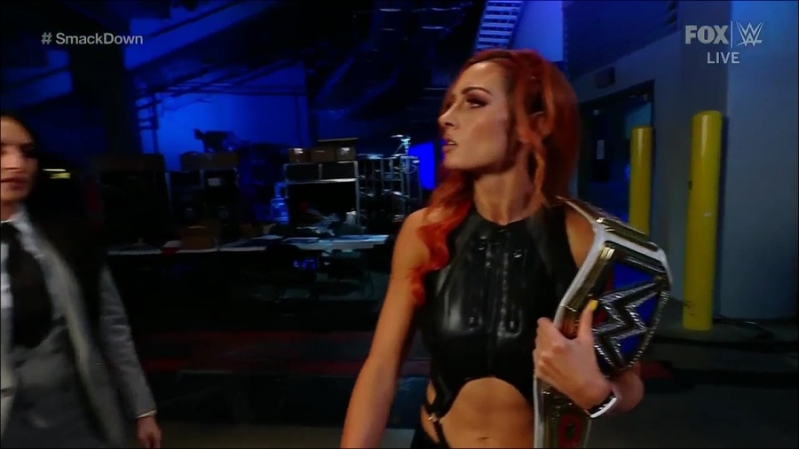 WWE_Friday_Night_SmackDown_2021_09_03_720p_HDTV_x264-NWCHD_mp4_002011444.jpg