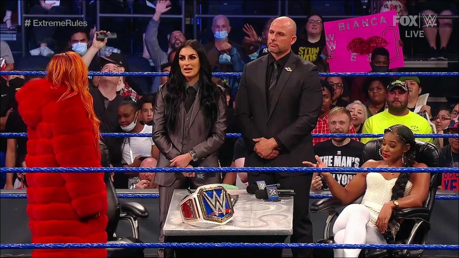 WWE_SmackDown_2021_09_10_720p_WEB_h264-HEEL_mp4_002216247.jpg