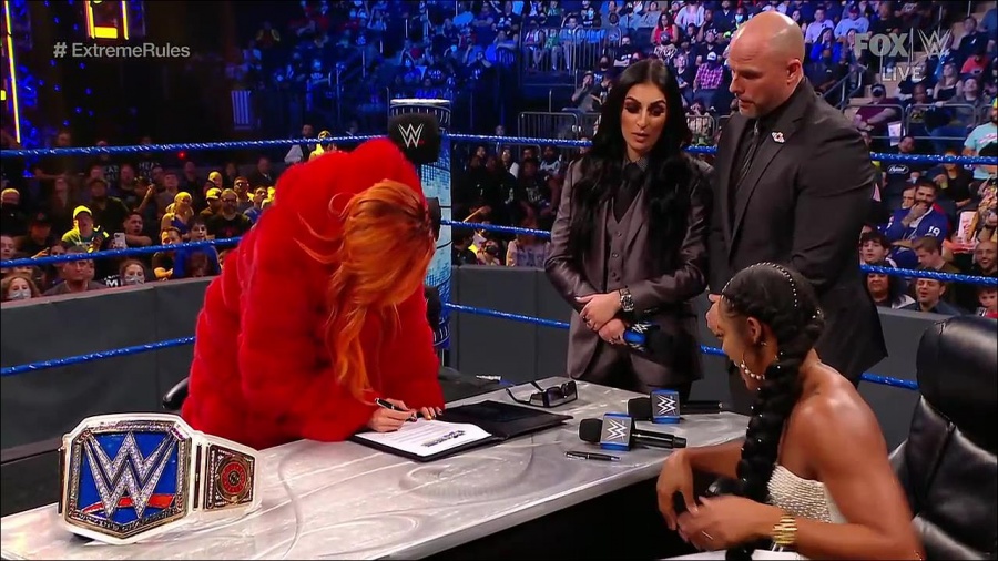 WWE_SmackDown_2021_09_10_720p_WEB_h264-HEEL_mp4_002246277.jpg